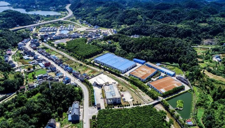 湖北長陽：打造綜合性碳酸鈣產(chǎn)業(yè)鏈 　　