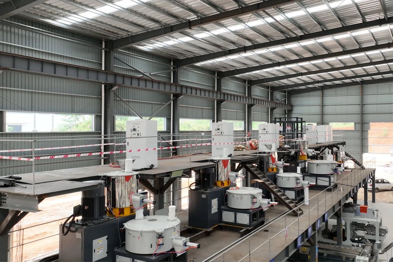 廣西年產(chǎn)50萬(wàn)噸塑料母粒項(xiàng)目開機(jī) 　　