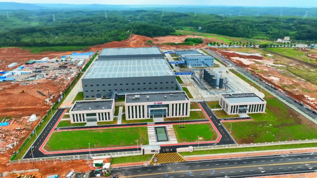 湖北谷城縣：硅礦2億噸，打造千億元硅基產(chǎn)業(yè)集群 　　