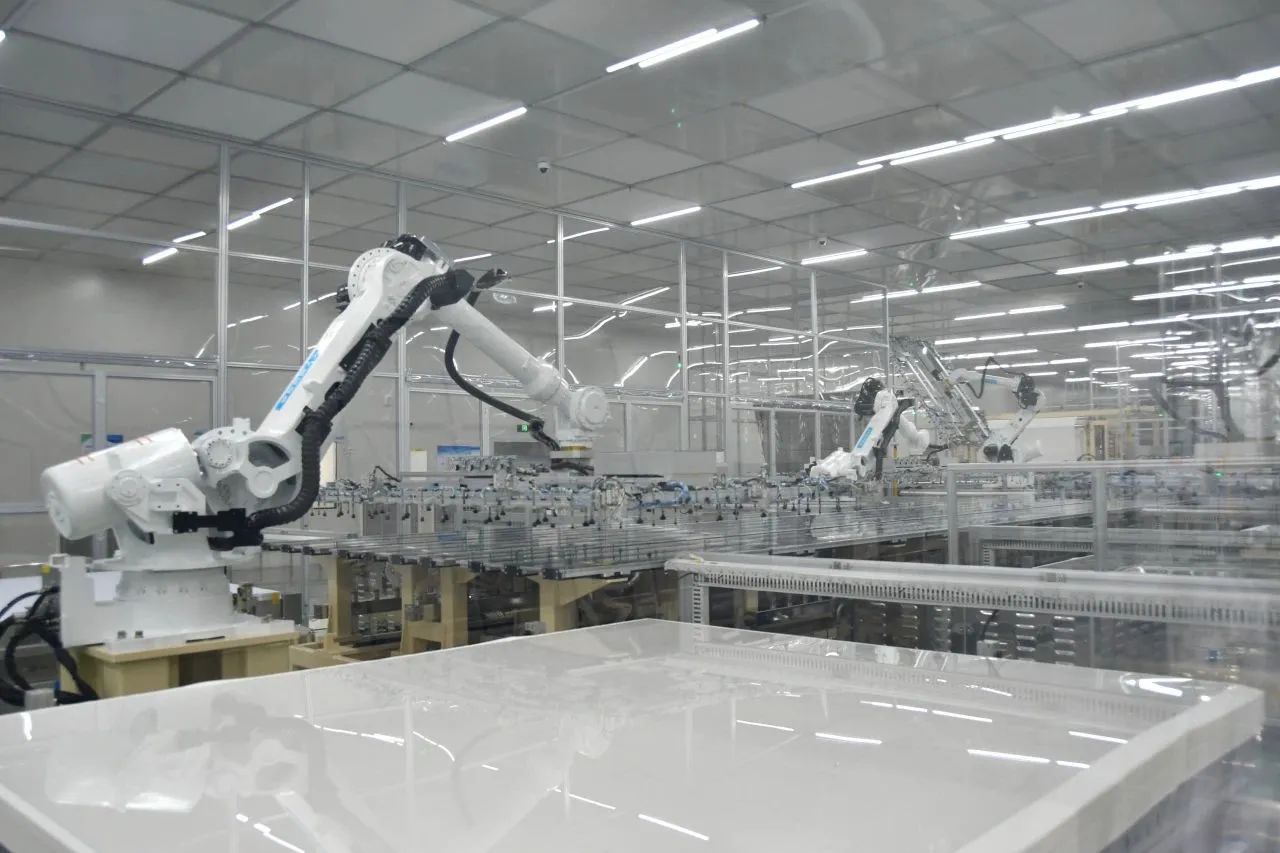 從石英砂到基板玻璃，“含金量”有多高？ 　　