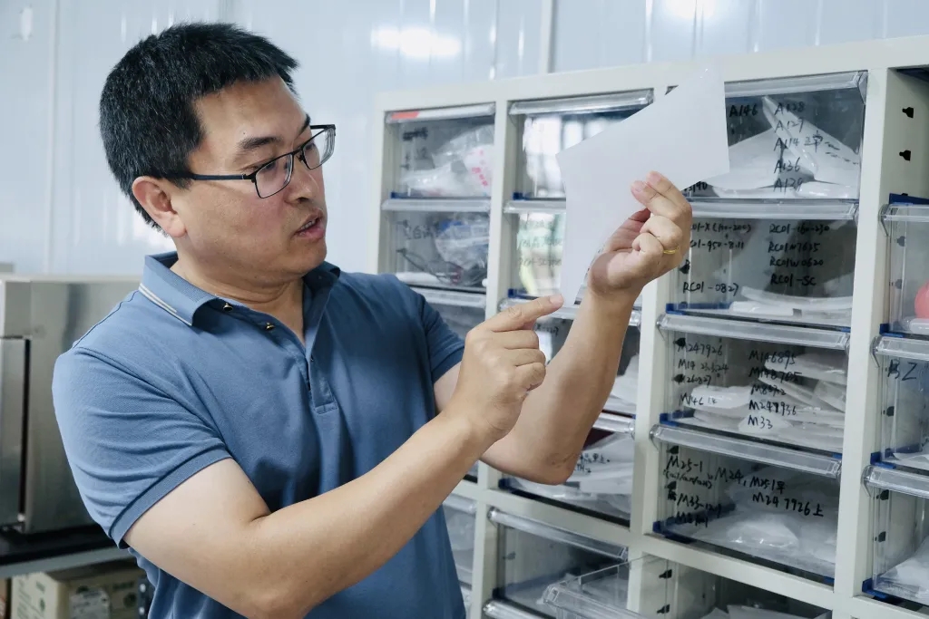 99.999%，浙江企業(yè)打開(kāi)高純石英砂新格局 　　 　　