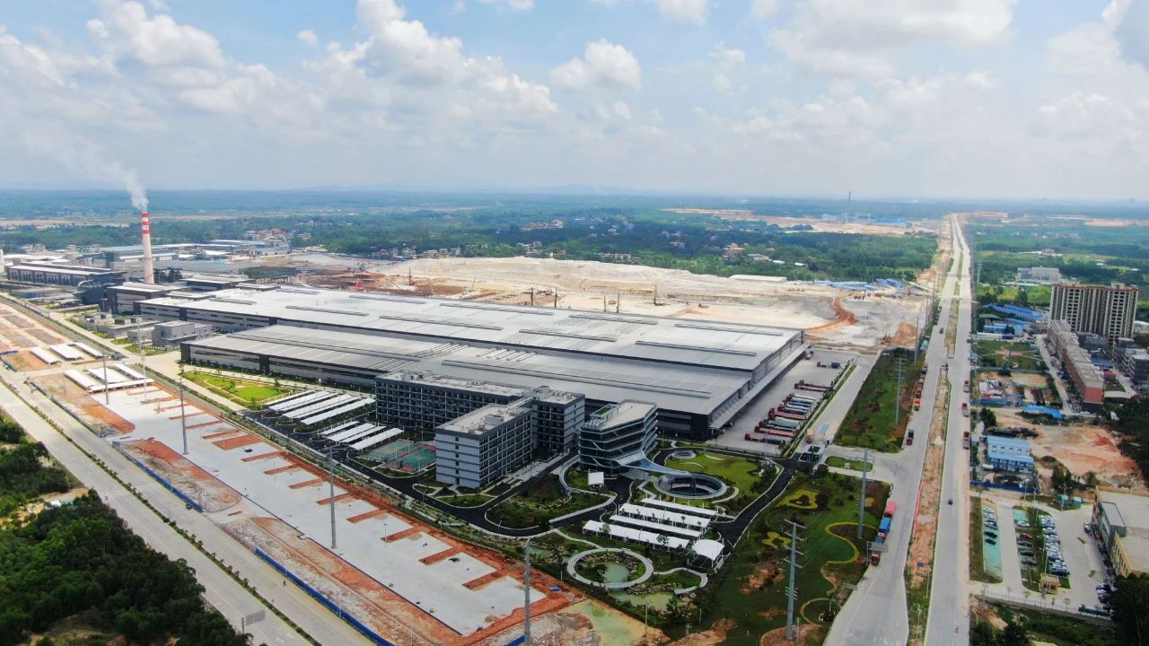 廣西這里，石英砂產(chǎn)業(yè)正在崛起 　　