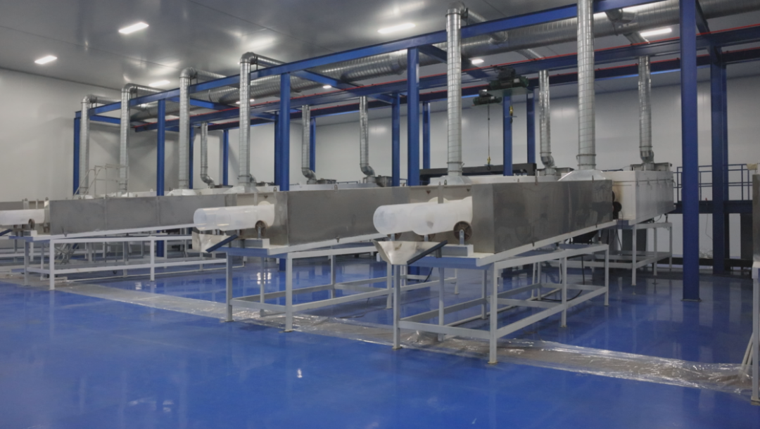 河北：板材砂變高純石英砂，價(jià)值翻10倍 　　