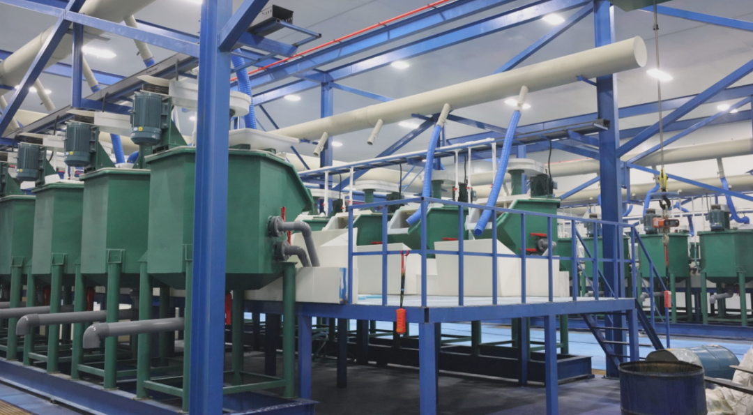 河北：板材砂變高純石英砂，價(jià)值翻10倍 　　