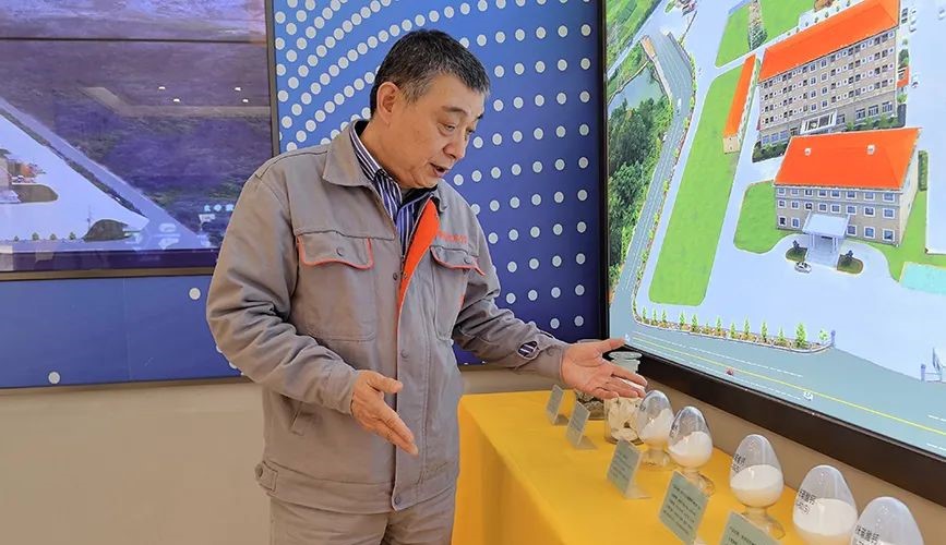 廣西興業(yè)：做優(yōu)做強(qiáng)碳酸鈣產(chǎn)業(yè) 　　 　　