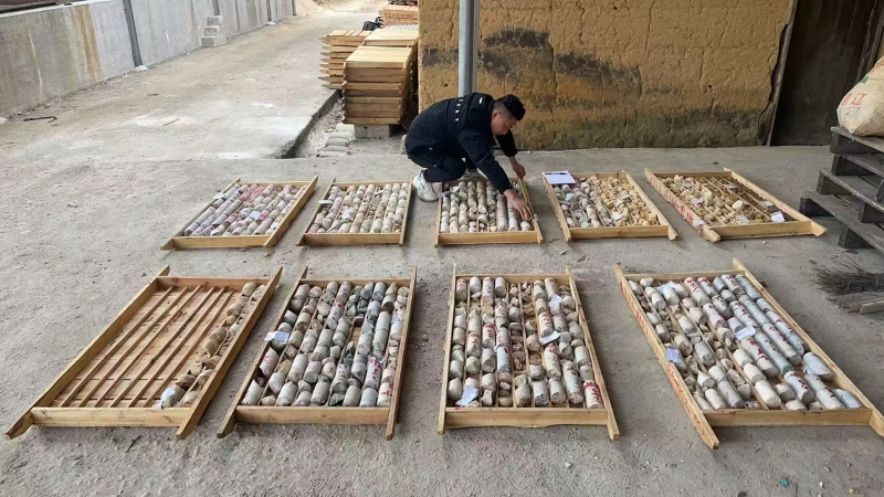 超1000萬(wàn)噸，江西井岡山發(fā)現(xiàn)大型玻璃用石英巖礦  