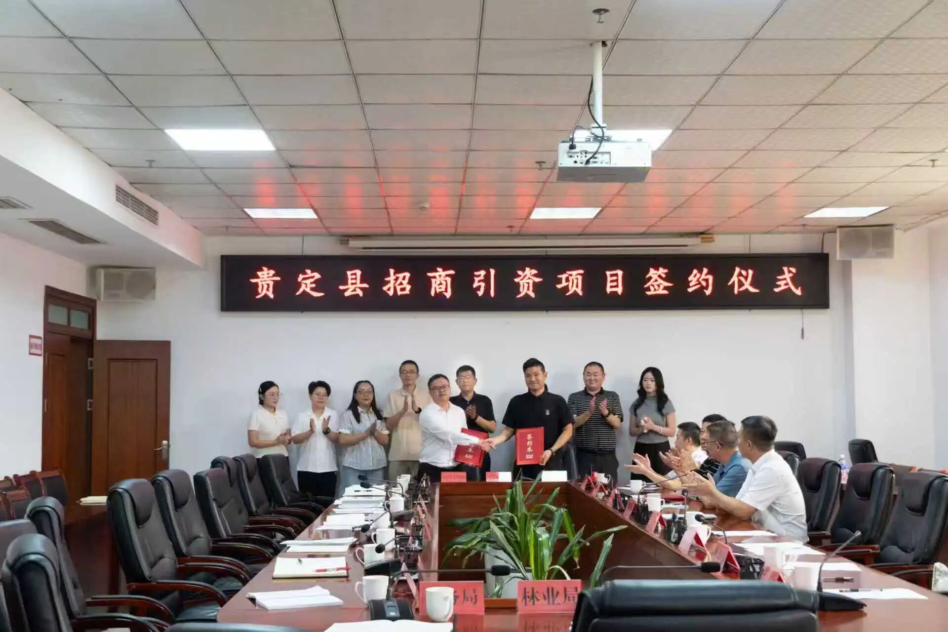 石英砂玻璃器皿產(chǎn)業(yè)鏈項(xiàng)目落地貴州貴定縣