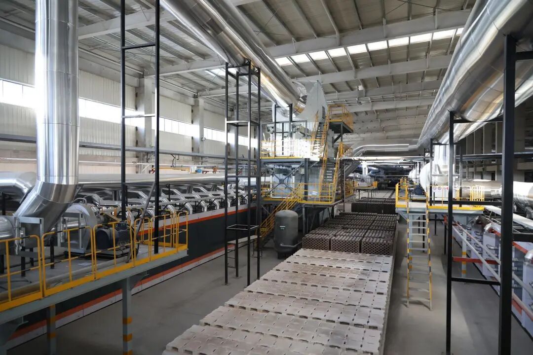 資源量92億噸，內蒙古錫盟加速構建鋰資源產業(yè)集群   https://mp.weixin.qq.com/s/vsumx05mUQhmtxx_48O_4g  