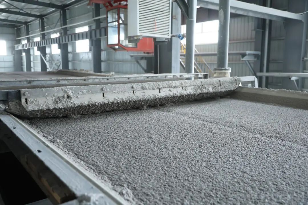 資源量92億噸，內蒙古錫盟加速構建鋰資源產業(yè)集群   https://mp.weixin.qq.com/s/vsumx05mUQhmtxx_48O_4g  